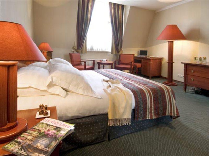 Zoom Hotel Brussel Ruang foto